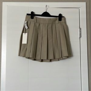 Aritzia (Babaton) Dormer Skirt
